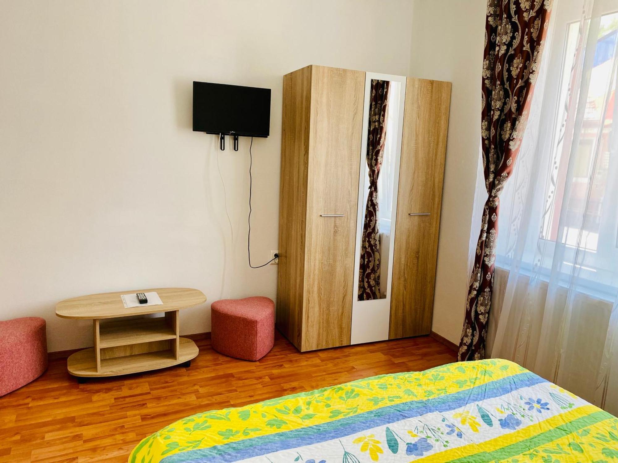 Casa Victoria Hotell Cîrţişoara Exteriör bild